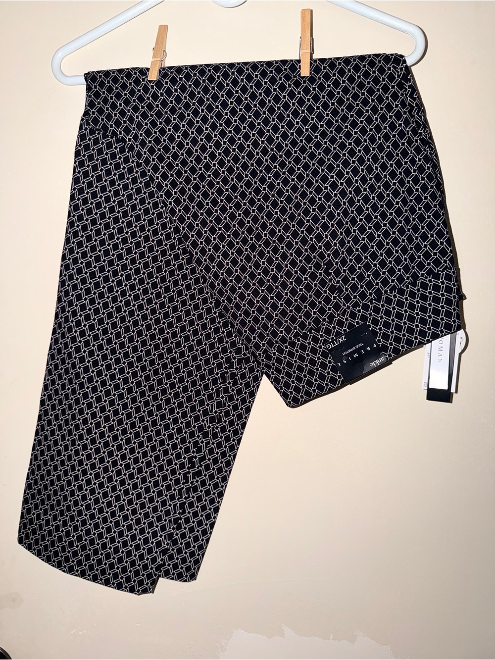 Premise Black Geometric Print Flat-Front Shorts
